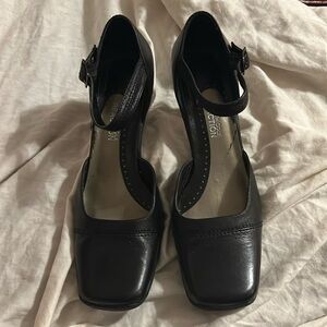 Kenneth Cole Reaction Black Leather Heels Y2K Square Toe Ankle Strap Kitten Heel
